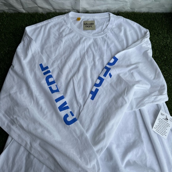 DEPT DE LA GALERIE FRENCH COLLECTOR LONG SLEEVE TEE White Graphic Tee new w tags - Picture 10 of 15
